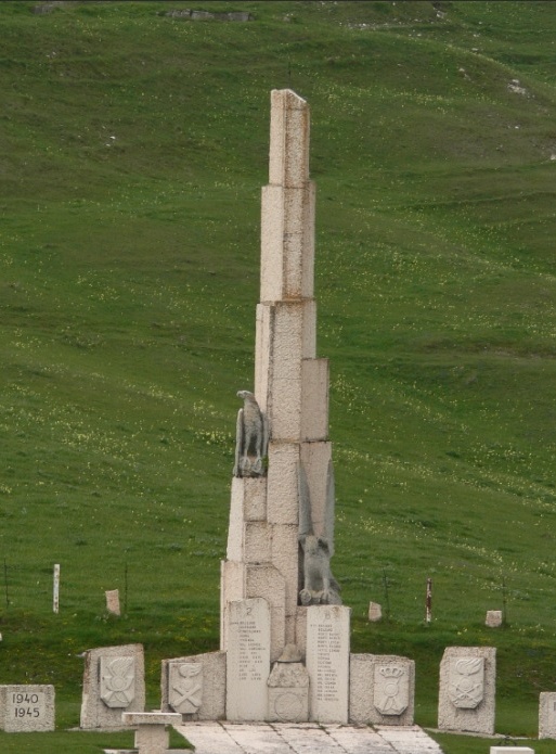 Gli alpini a Passo Fittanze per ricordare i caduti in guerra