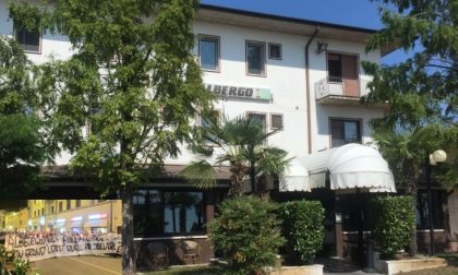 Isola della Scala, parla l'albergatore dei migranti
