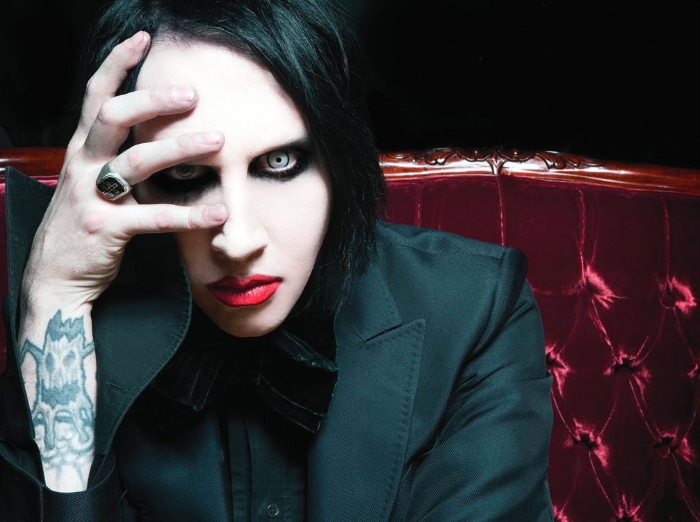 “Manson, personaggio di spettacolo emblema di cattivo gusto”