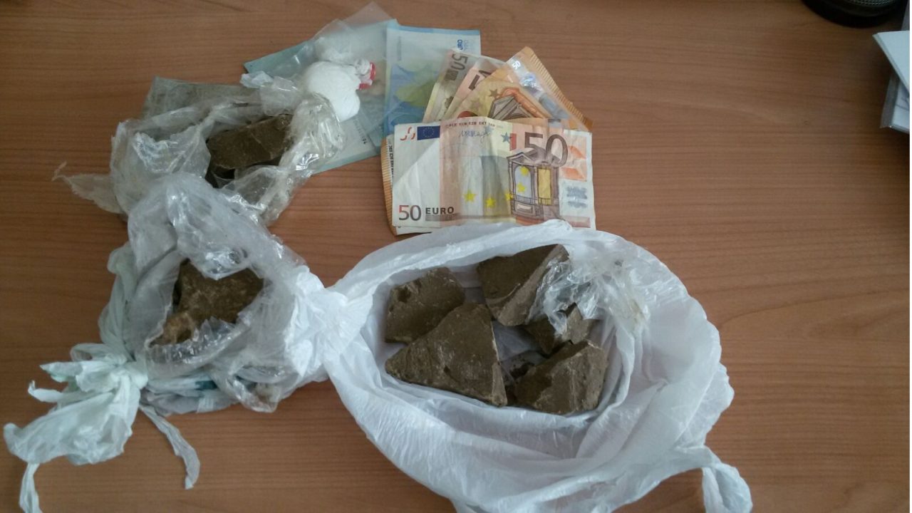 Presi tre corrieri della droga in un treno regionale