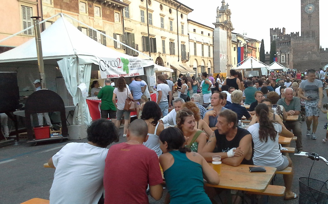 Salta la festa della pizza a Villafranca