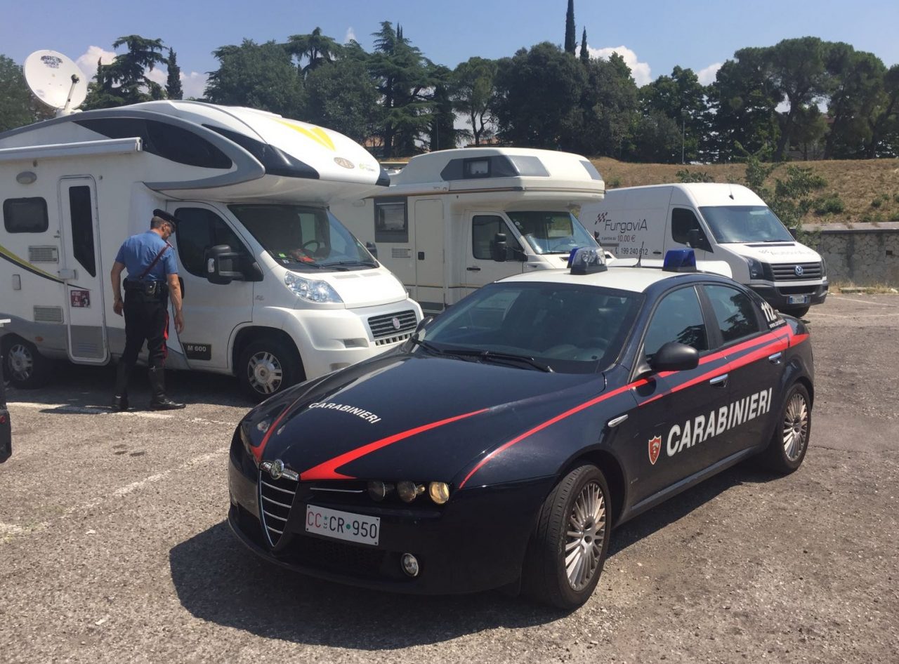 Scoperto mentre ruba sul camper, arrestato un veronese