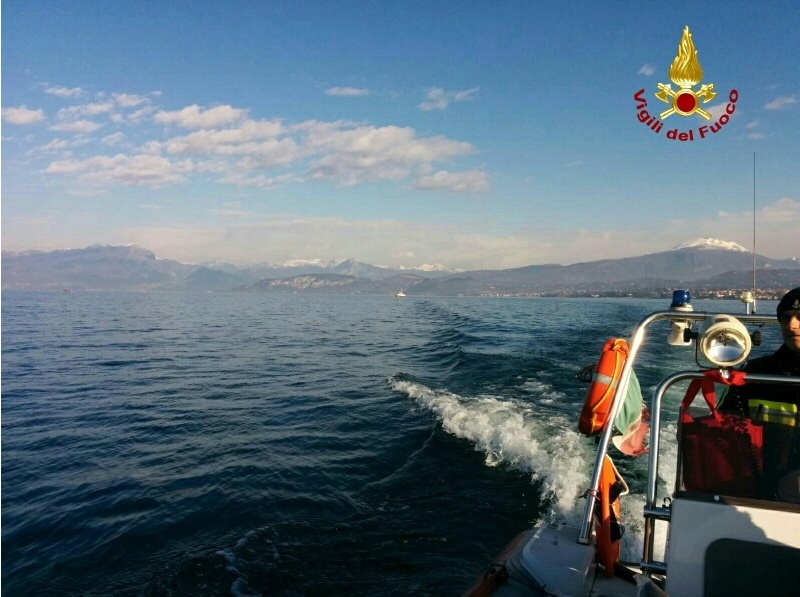 Lago di Garda, una persona risulta dispersa