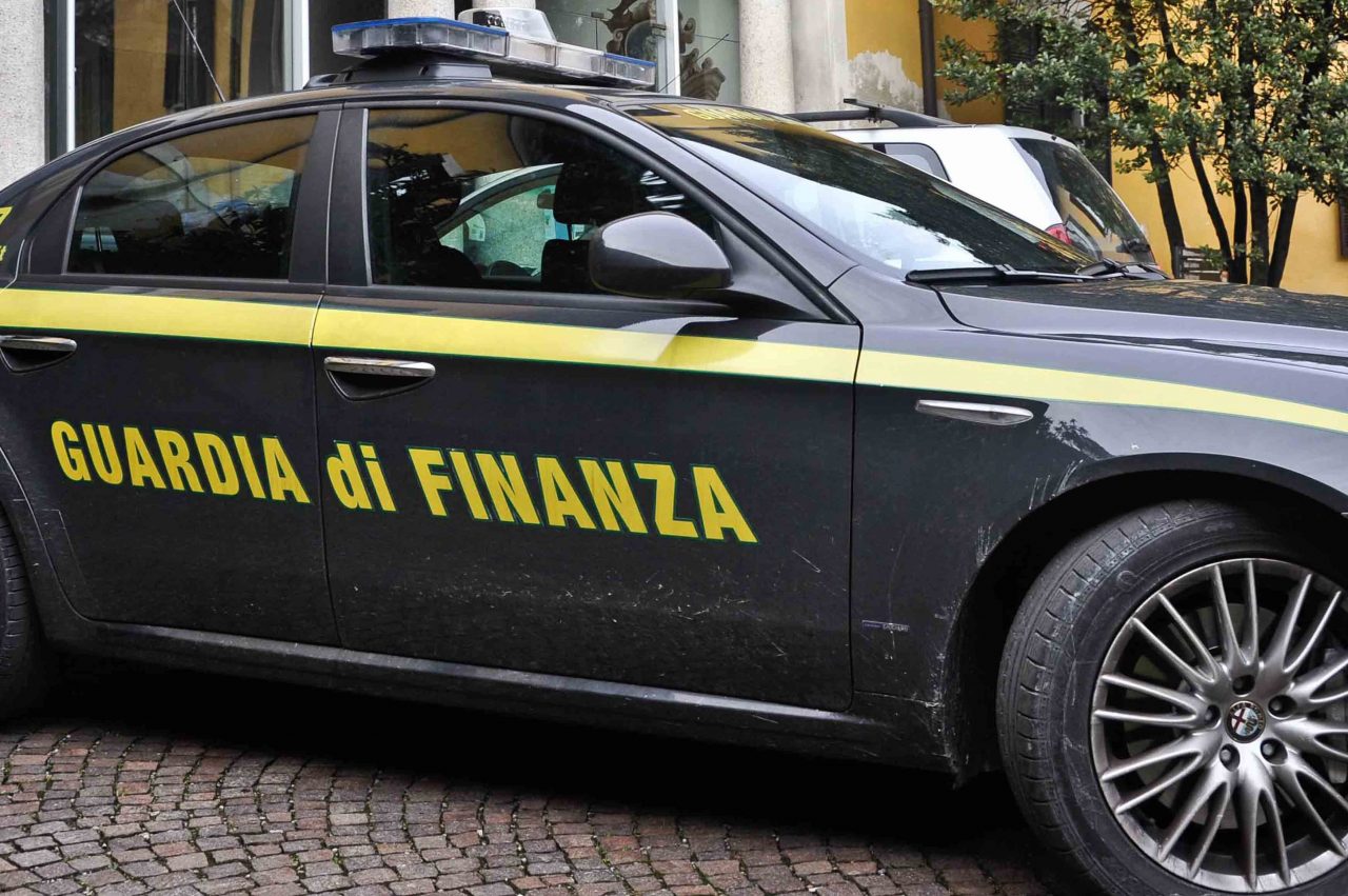 Fermati con l’eroina al casello, arrestati