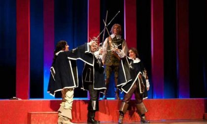 I tre moschettieri arrivano al castello scaligero