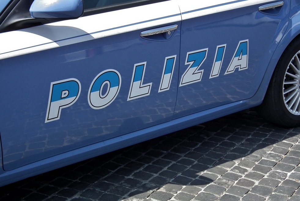 Rubavano auto e bici, sette arresti