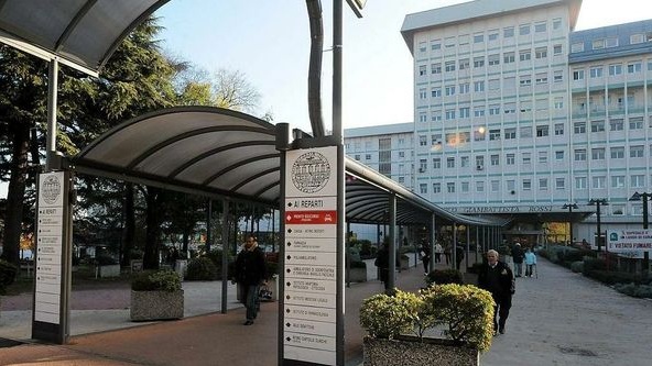 Caso celle mortuarie, bocche cucite davanti al Gip
