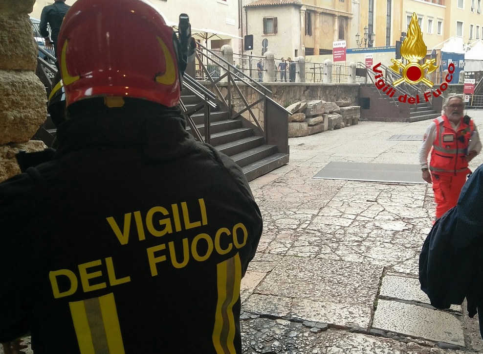 Pacco sospetto in Arena, chiusa la Bra