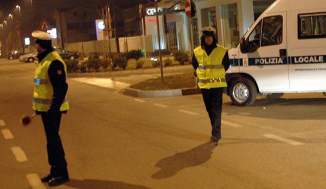 Pedone investito e ucciso, la polizia cerca testimoni