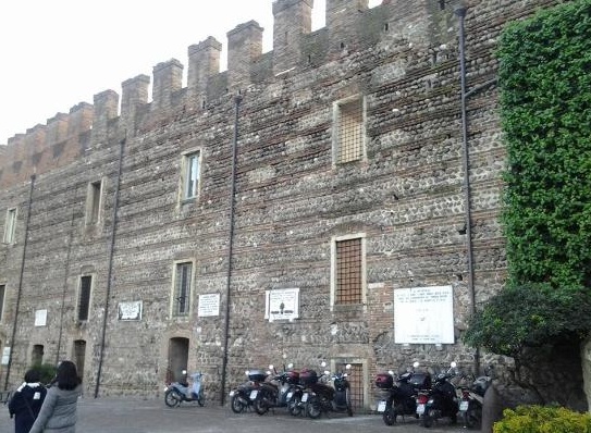 AGGIORNAMENTO Fatale scontro moto bici in via Pallone