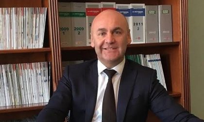Gemelli diversi, Canazza assomiglia a...