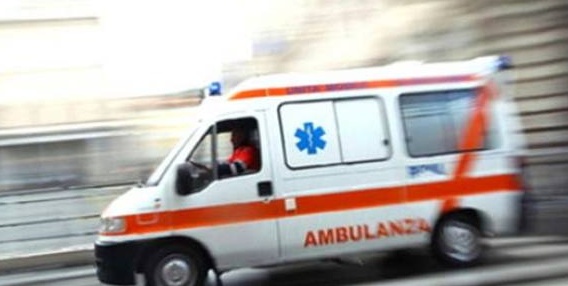 Incidente in moto, due feriti