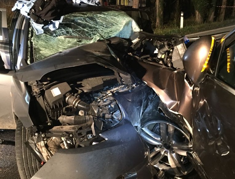 Incidente mortale: deceduta una 22enne