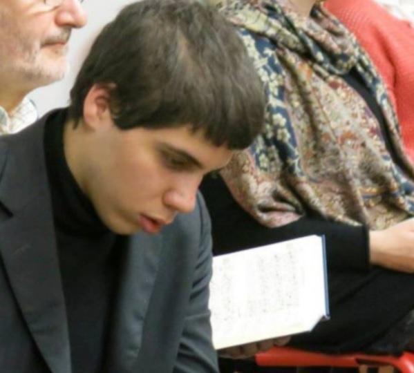 Matteo, musicista di Dio che ama la fisarmonica