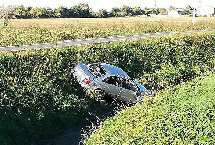 Povegliano, mistero per l’auto nel fosso