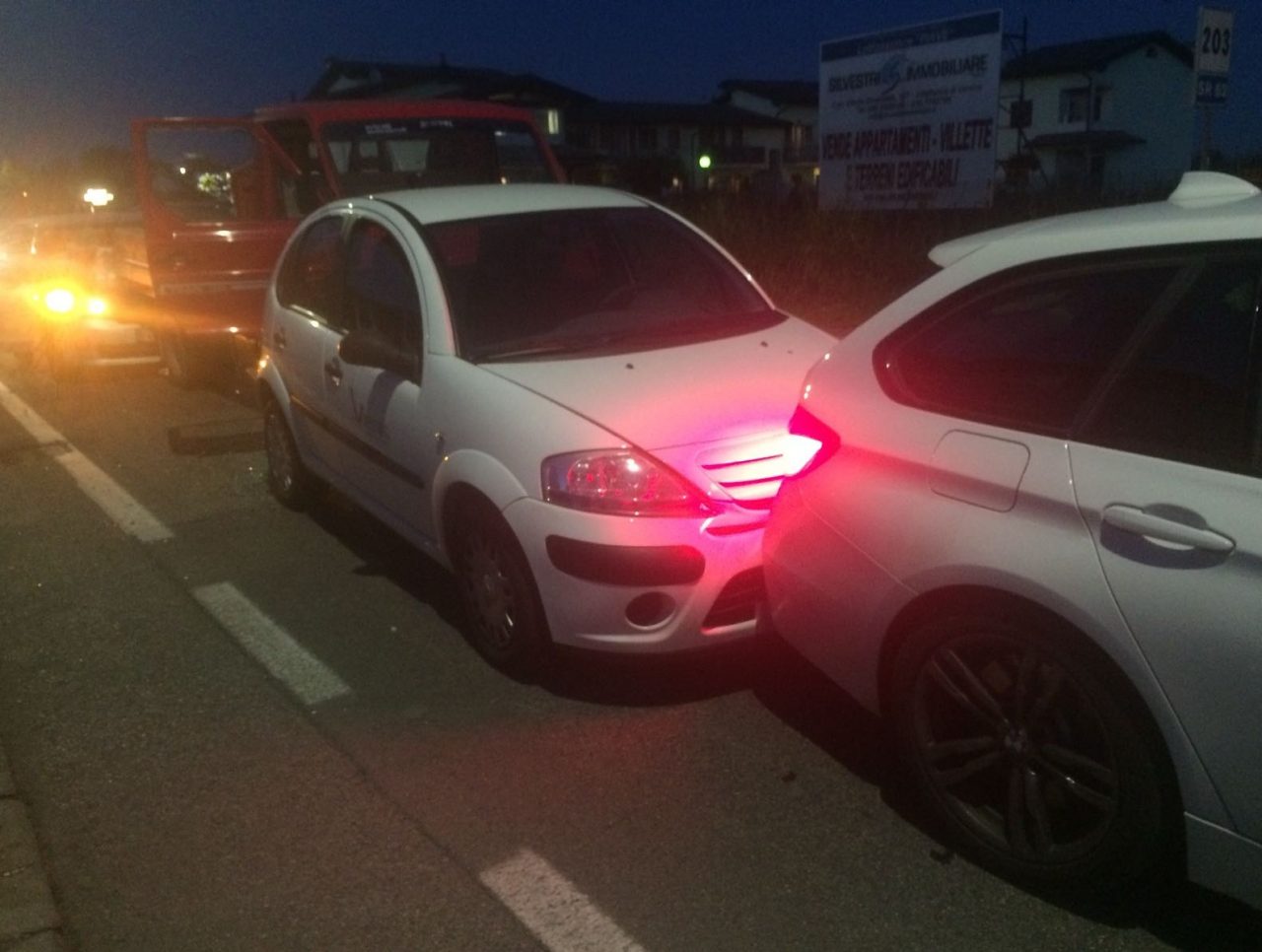 TAMPONAMENTO A CATENA A VILLAFRANCA: 4 COINVOLTI