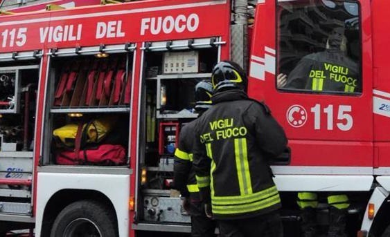 Auto si ribalta in A4 all’altezza di Cavalcaselle