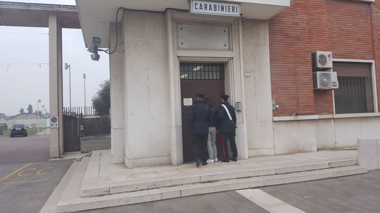 Cerea: arrestato mentre rubava in un supermercato