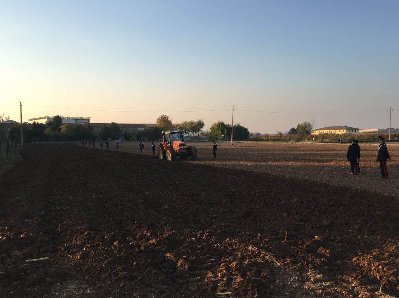RESTI UMANI NEL CAMPO: CONTINUANO LE RICERCHE