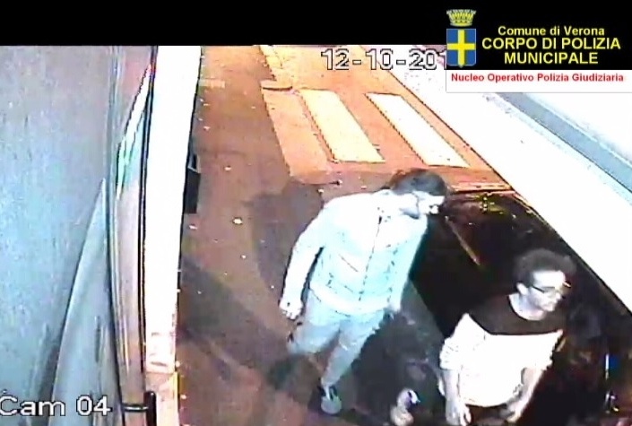 Raid vandalici, identificati i due responsabili