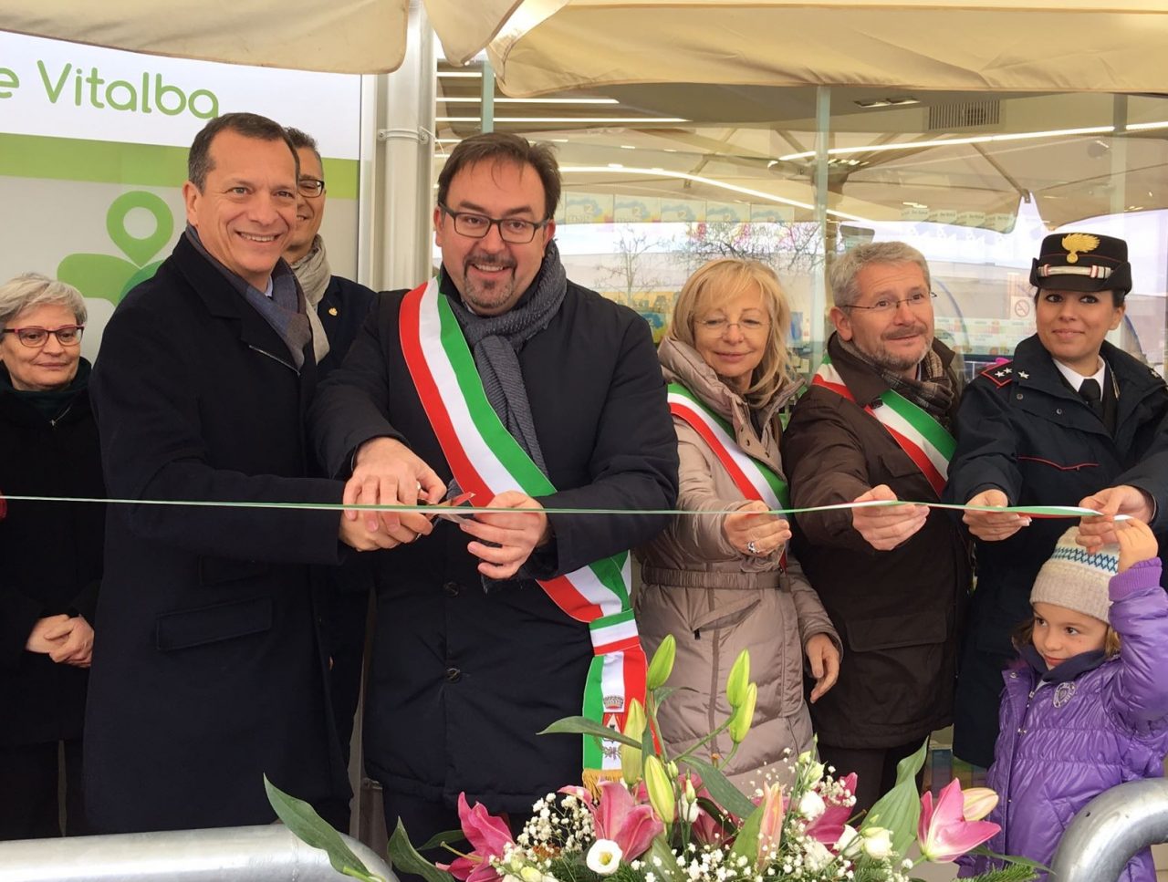 Inaugurata la nuova farmacia alla Grande Mela