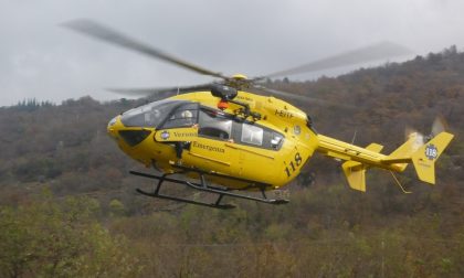 Giovane escursionista si sente male e cade a terra: 22enne soccorsa con l'elicottero