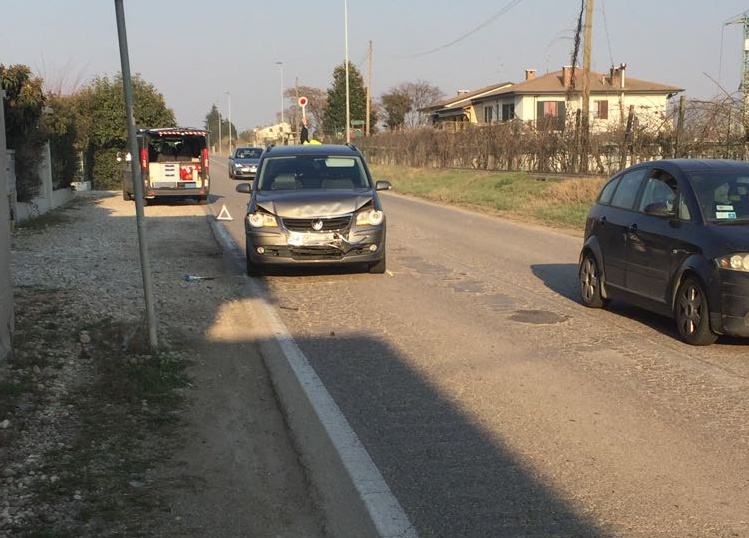 Alpo, tamponamento in via Termine