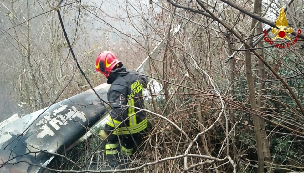 FOTO/VIDEO Schianto aereo, due morti