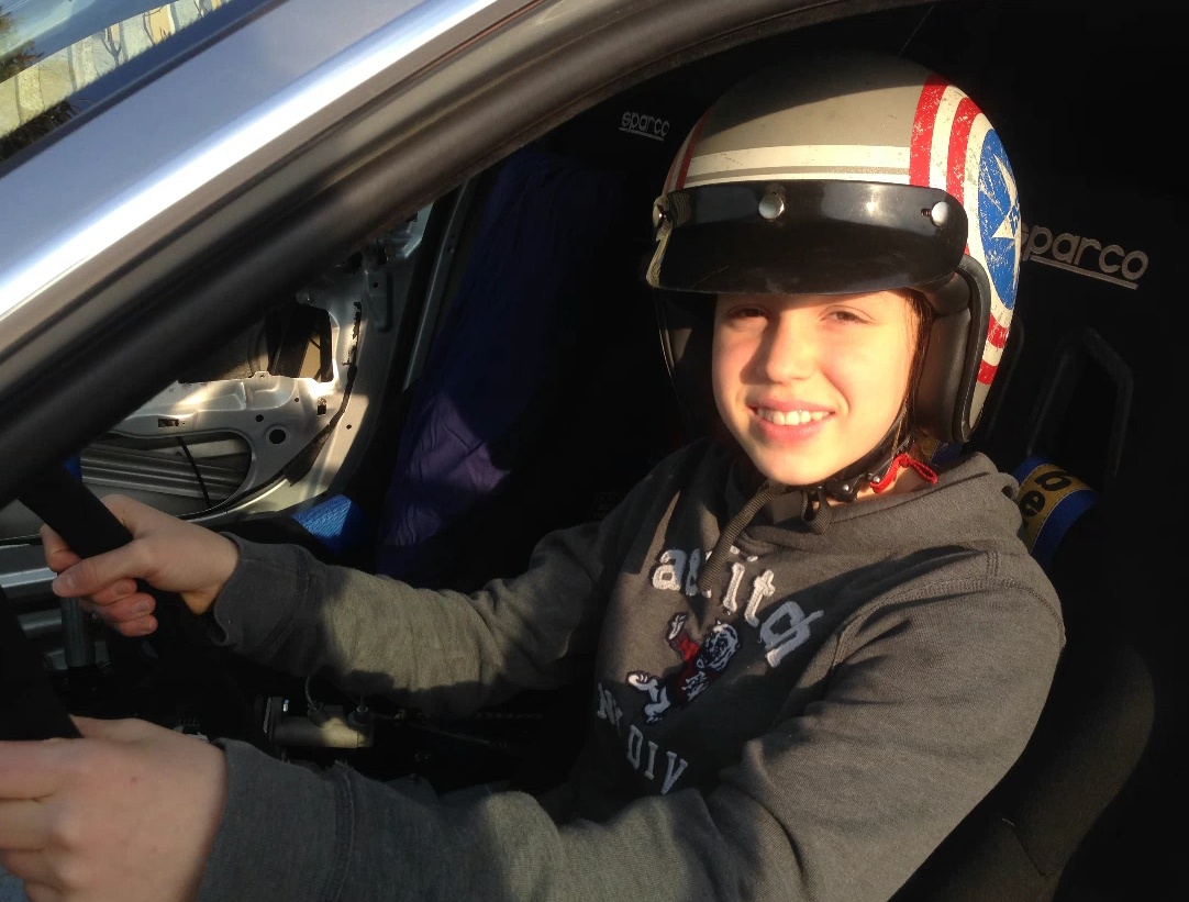 Daphne Bertaiola ha 12 anni e fa drifting