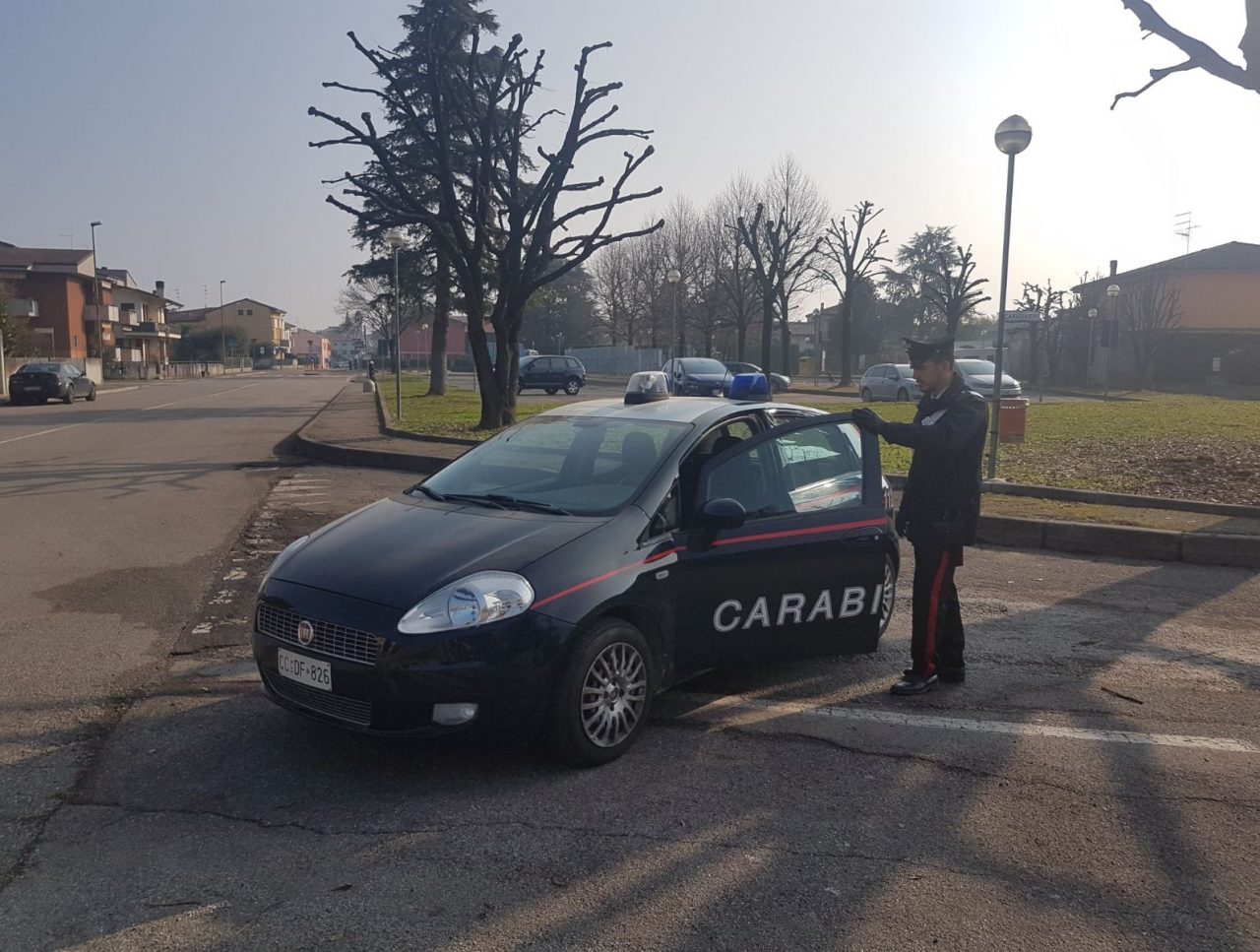 Fermato per caso e trovato con la droga in tasca