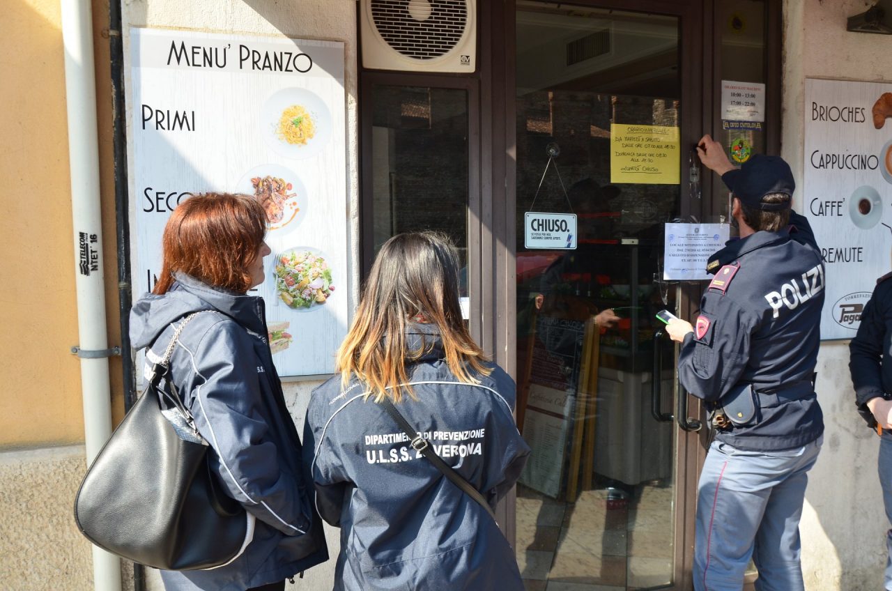 Droga a Verona chiusa una caffetteria