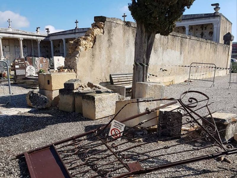 Cimitero di Pieve, il portale distrutto è ancora oggetto di discussione