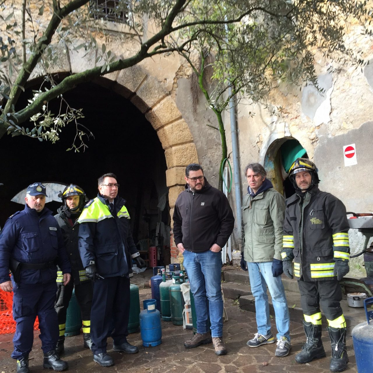 Sgombero zona degradata in via Fincato a Verona – GALLERY