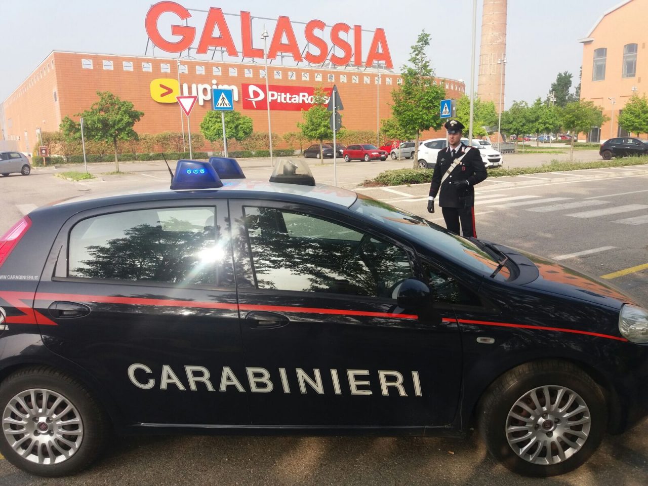 Arrestata dai Carabinieri dopo il furto al supermercato di Legnago