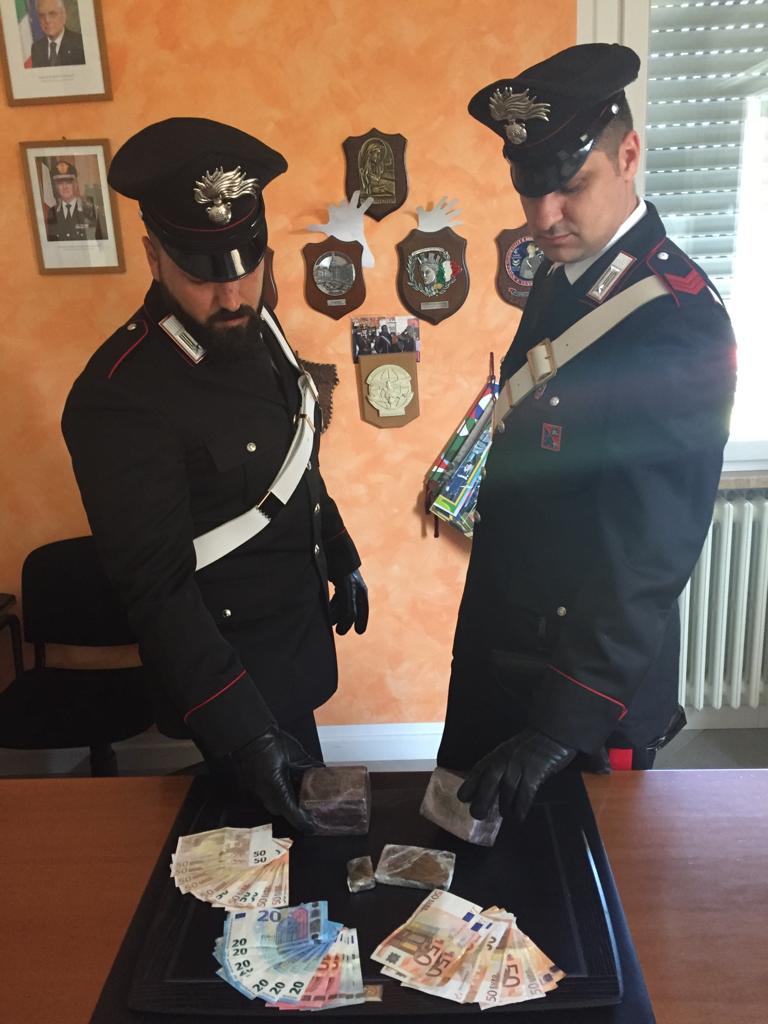 Arrestato per detenzione di hashish dai Carabinieri di Minerbe