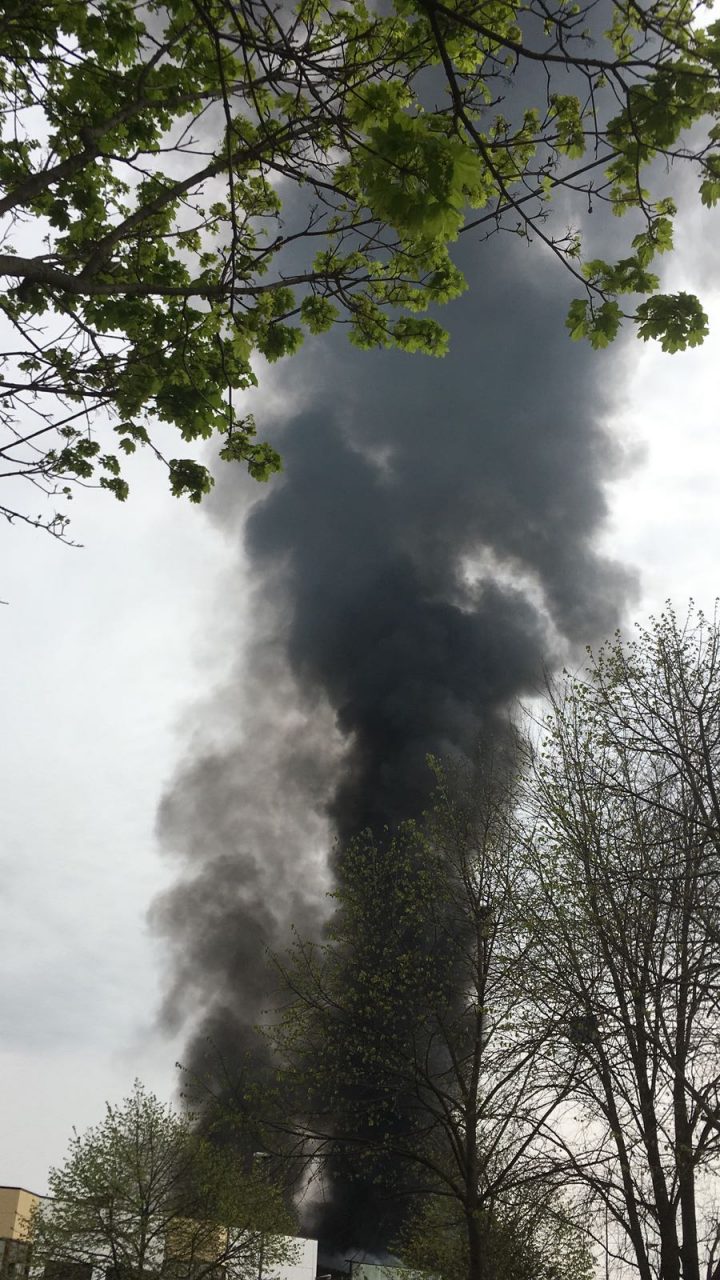 Incendio Sev sconsigliato sport all’aperto