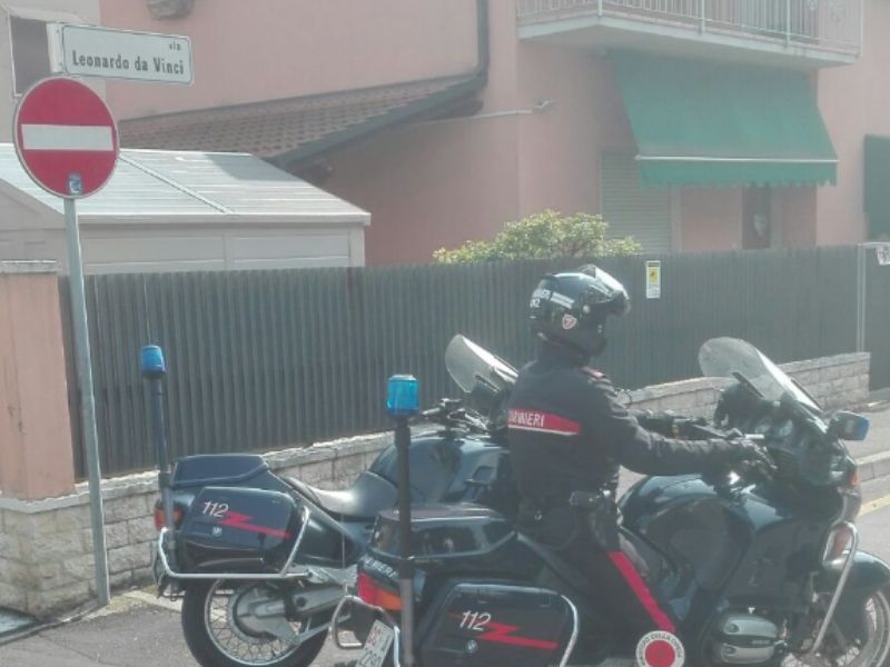 Marocchino viola domicilio arrestato