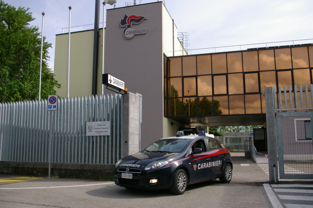 Arrestato per aver aggredito i Carabinieri a calci e pugni a Bevilacqua