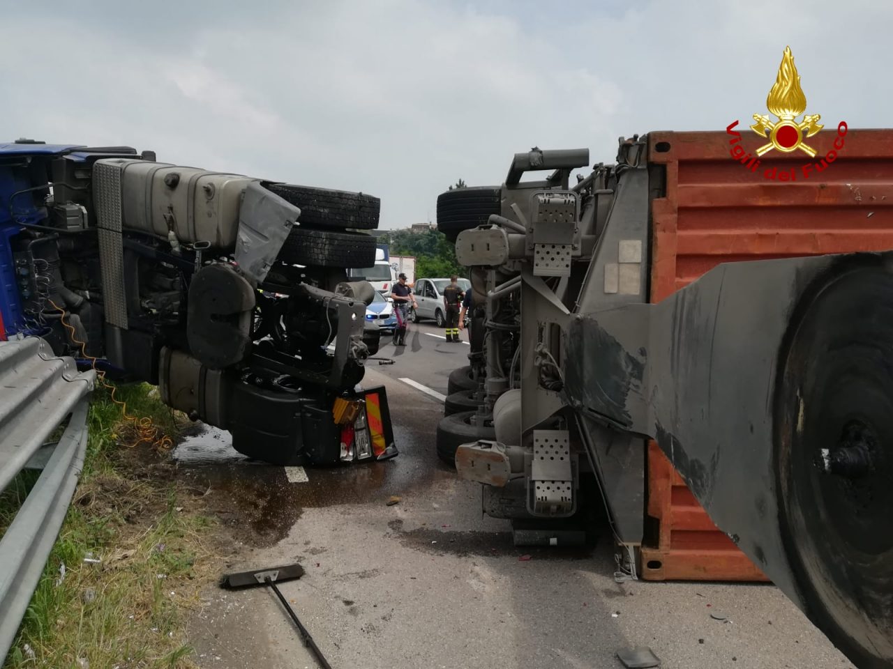autoarticolato rovesciato