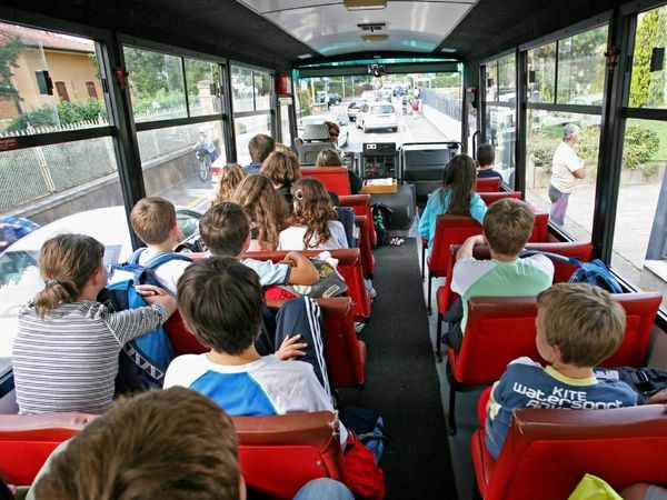 Trasporto scolastico e asilo nido, a Bovolone si paga solo online