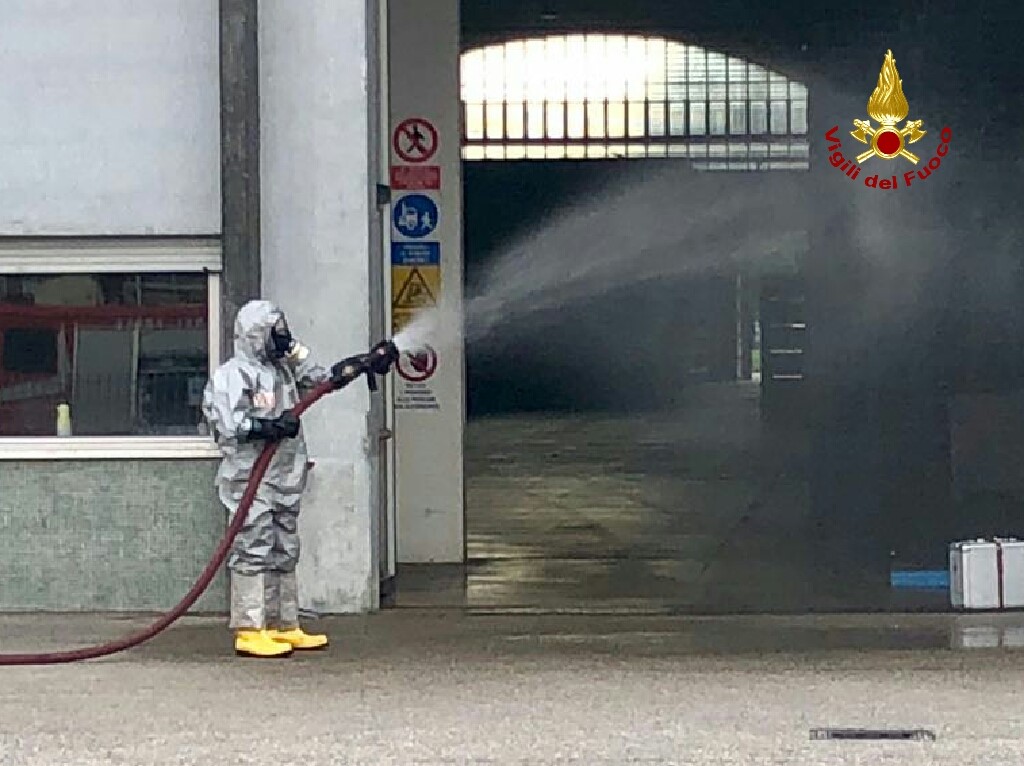Vigili del Fuoco in azione per fuga di ammoniaca ad Angiari.