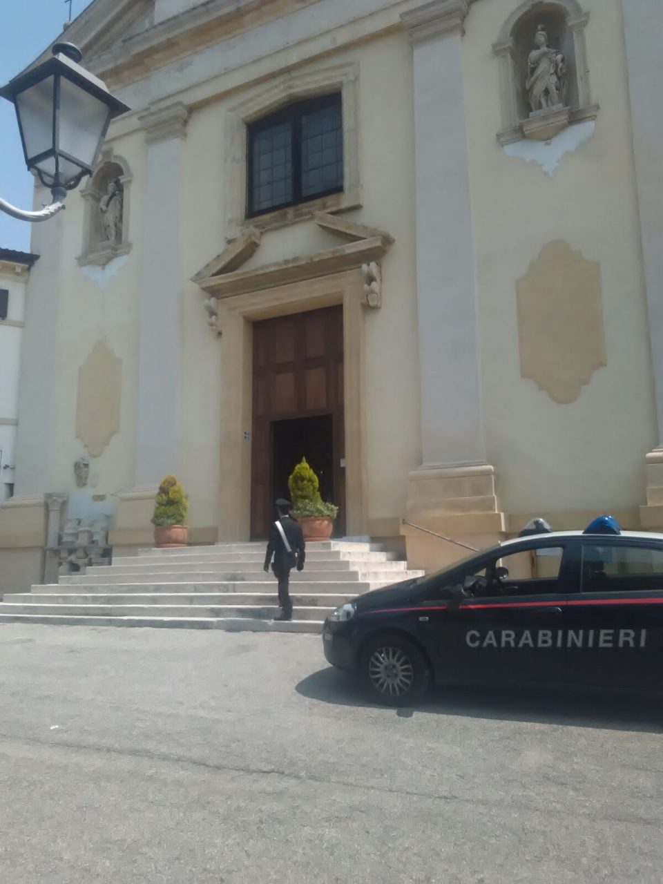 Furti in chiesa in manette un 47enne