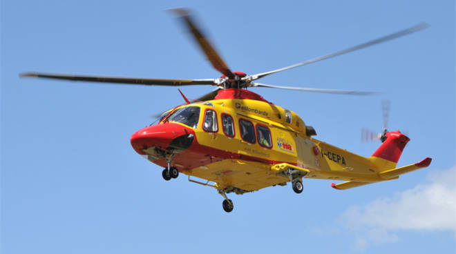 Mortale a Terrazzo, sbalzato fuori dall’auto