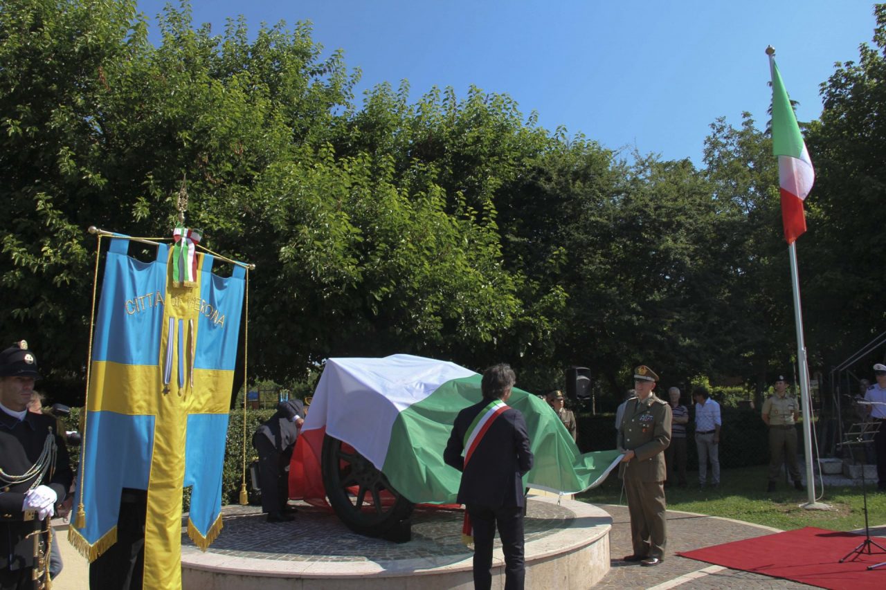 Primo monumento agli artiglieri