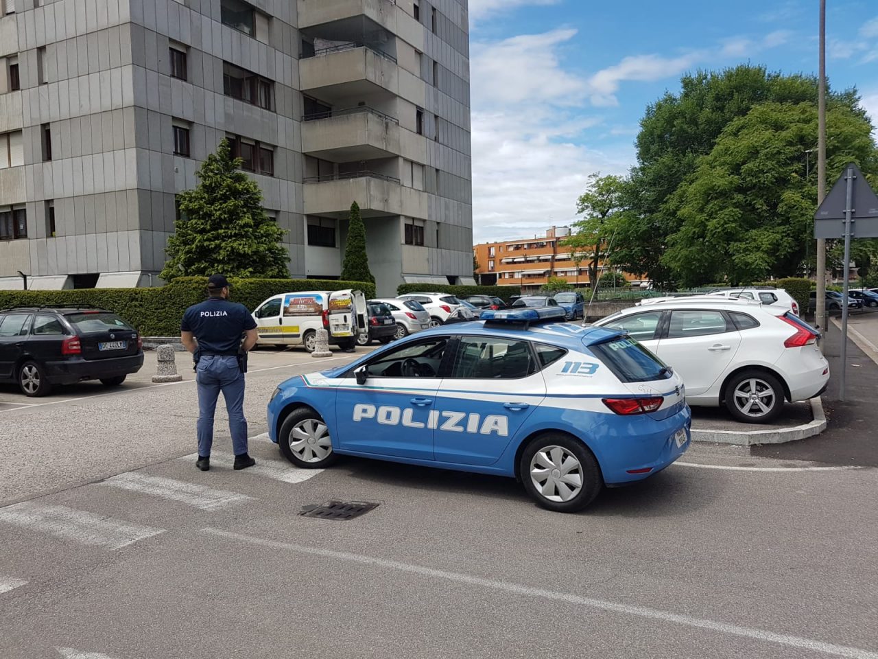 Tentato furto di pneumatici viene arrestato