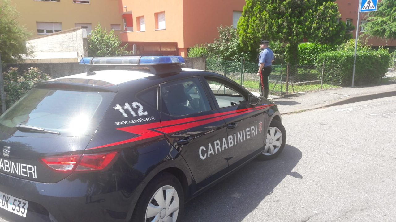 Strattona moglie e Carabinieri arrestato a Nogara