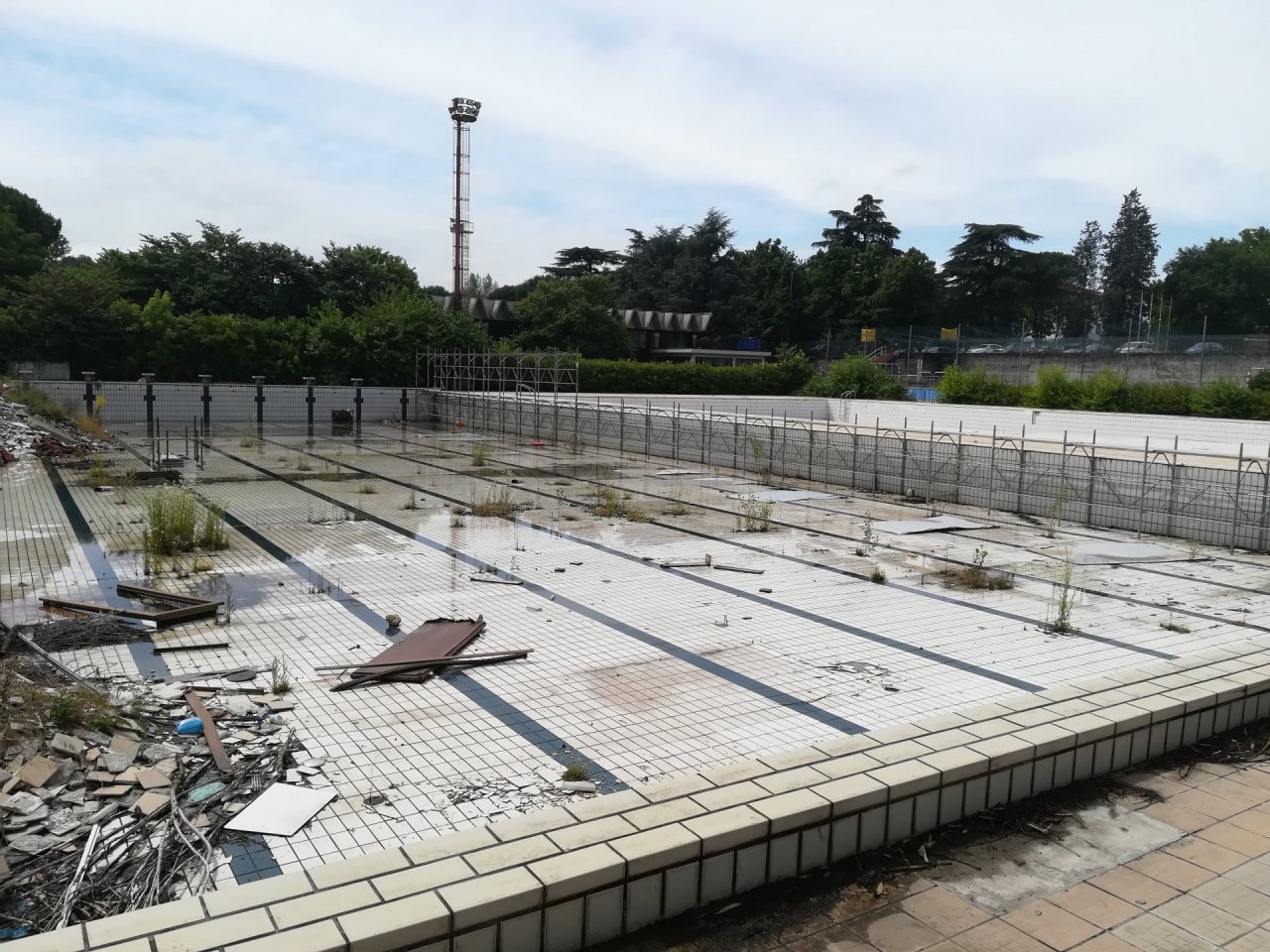 Piscine Lido in pessime condizioni – FOTO