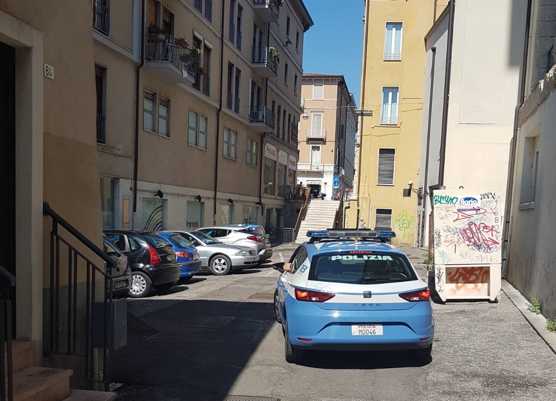 Tentato furto bicicletta Verona arrestato