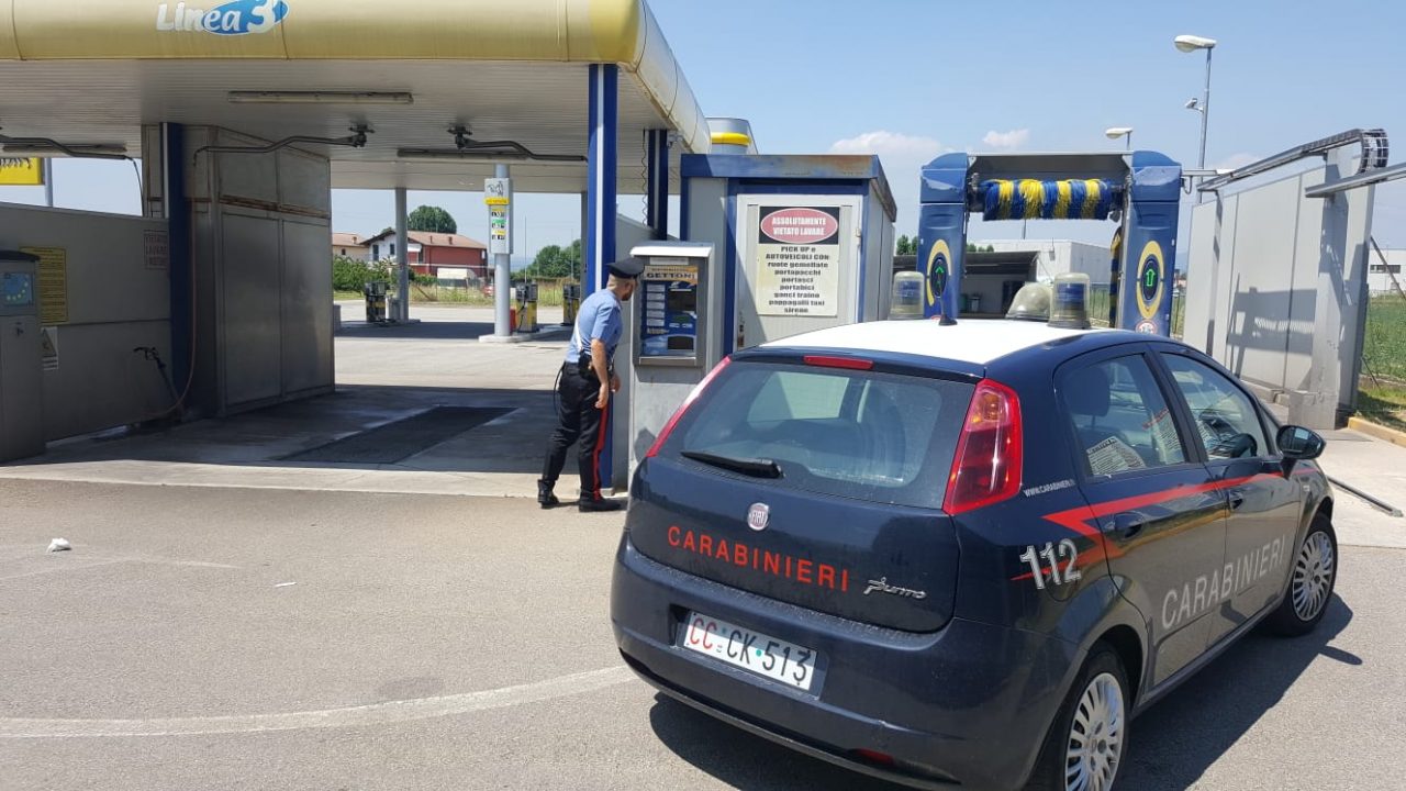 In fuga su auto rubata ladri fermati a Monteforte
