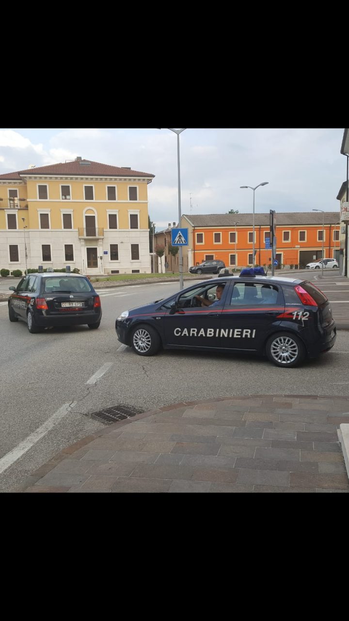 Rapinavano i loro connazionali arrestati dai Carabinieri a Cerea